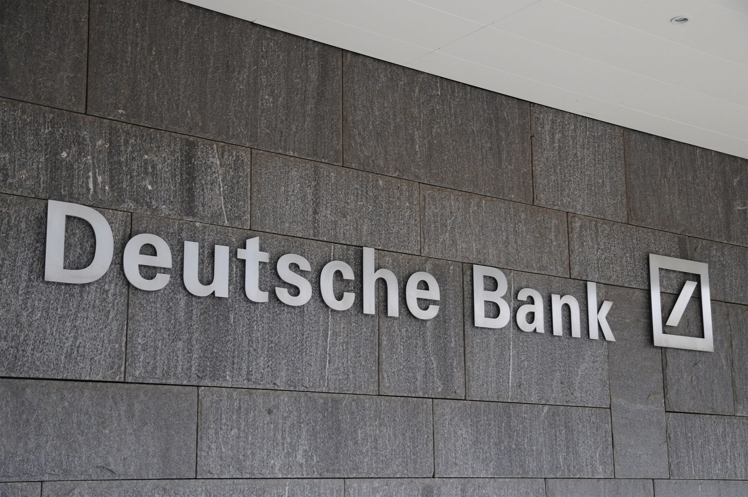 Deutsche Bank targets €200 bln of sustainable investment by 2025 The