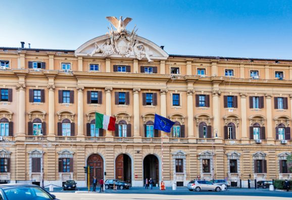 The sinking economy of Italy